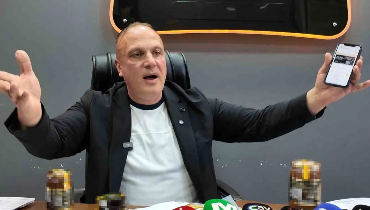 Kastamonu'da sahte Anzer balı uyarısı yapıldı. 18 ton üretilen balın piyasada 200 ton satılması hem markayı hem de halk…