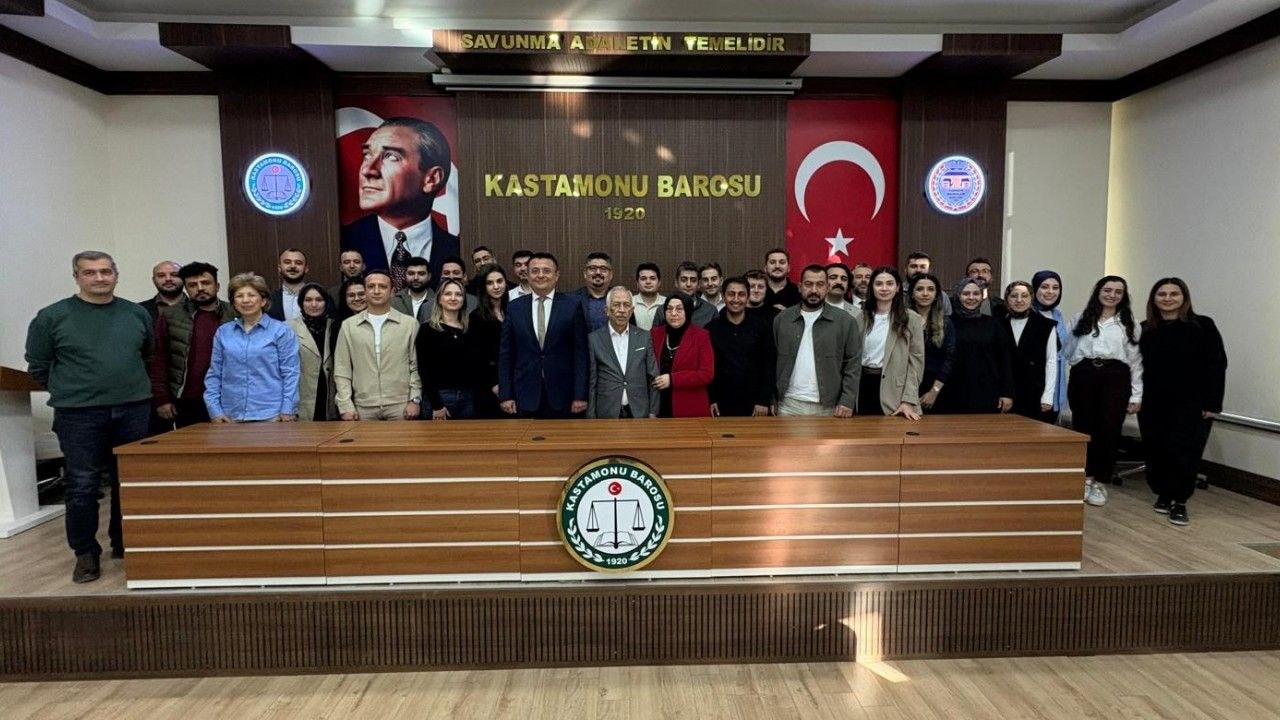 Kastamonu Barosu, 41 yıl boyunca adliyede görev yapan mübaşir Yaşar Pircioğlu için tarihi bir veda töreni düzenledi. Pr…