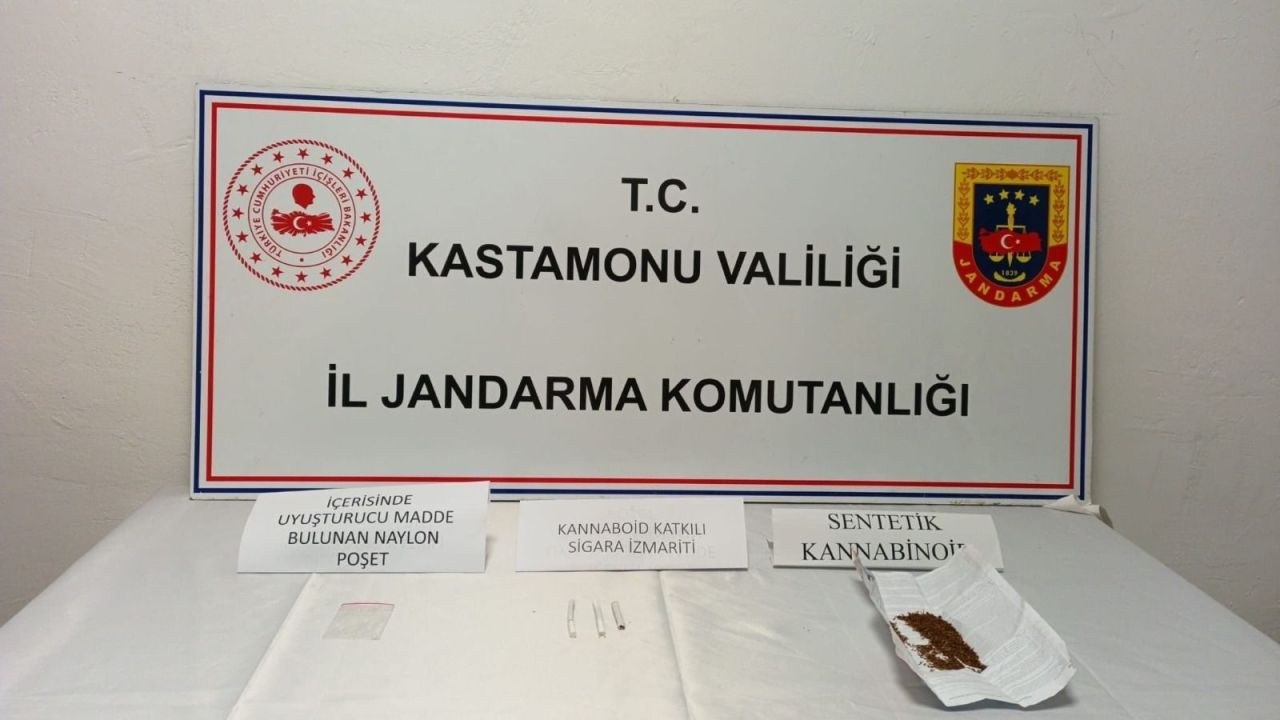 Kastamonu'da 20-27 Nisan tarihleri arasında düzenlenen uyuşturucu operasyonlarında 5 şüpheli yakalandı. Ele geçirilen m…