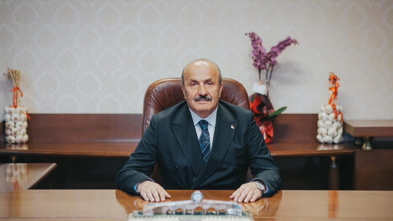 Taşköprü Belediye Başkanı Hüseyin Arslan, Kurban Bayramı yolcularına trafik kurallarına uyma ve güvenli sürüş çağrısı y…
