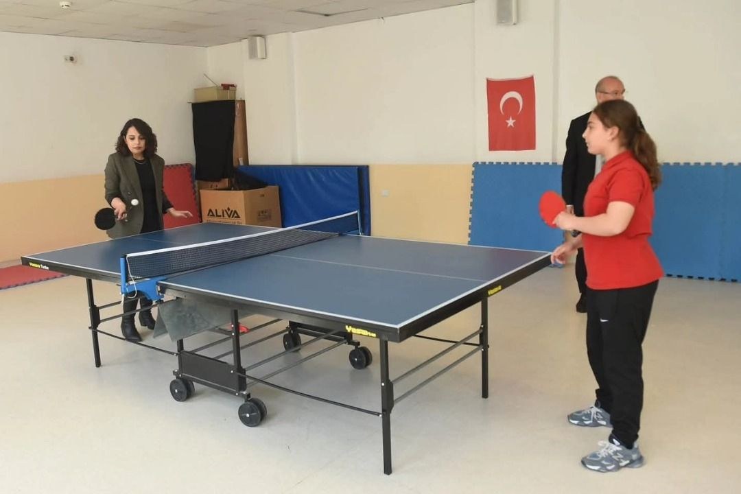 Kastamonu Belediyesi'nden Kuzeykent İlkokulu'na 23 Nisan Desteği