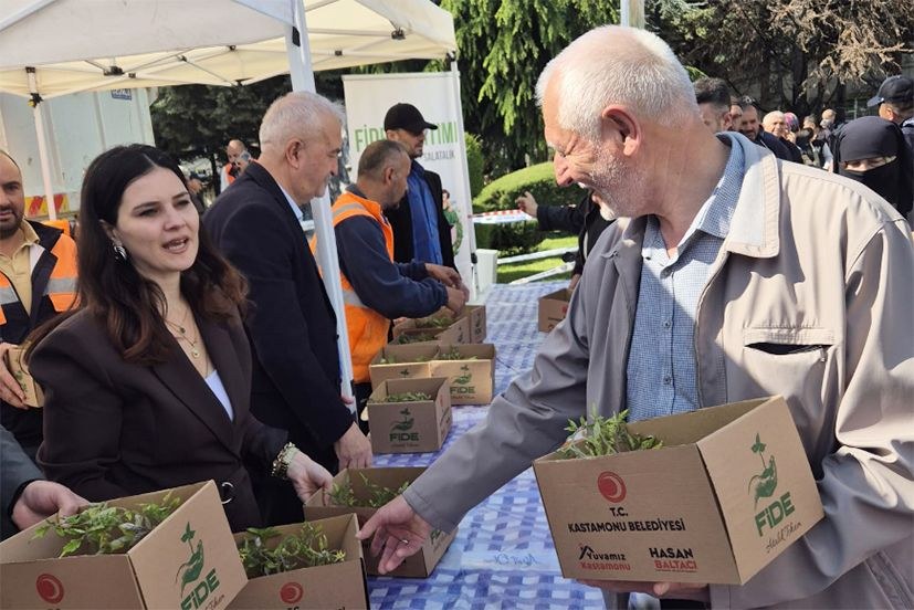 Kastamonu'da Binlerce Fide Vatandaşla Buluştu: Üretime Tam Destek