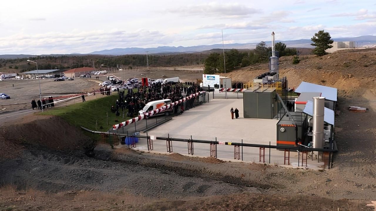 Kastamonu'da faaliyet gösteren çöp gazı elektrik santrali, kente yıllık milyonlarca lira gelir getiriyor. Tesis, binler…