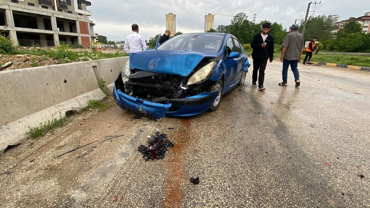 Kastamonu Taşköprü Kavşağı'nda Zincirleme Kaza: 5 Yaralı
