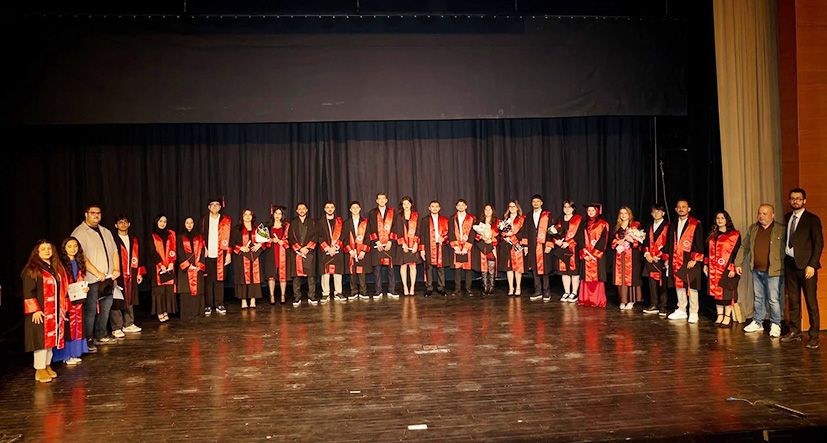 Kastamonu Taşköprü MYO'da Mezuniyet Coşkusu: Geleceğe Umutla