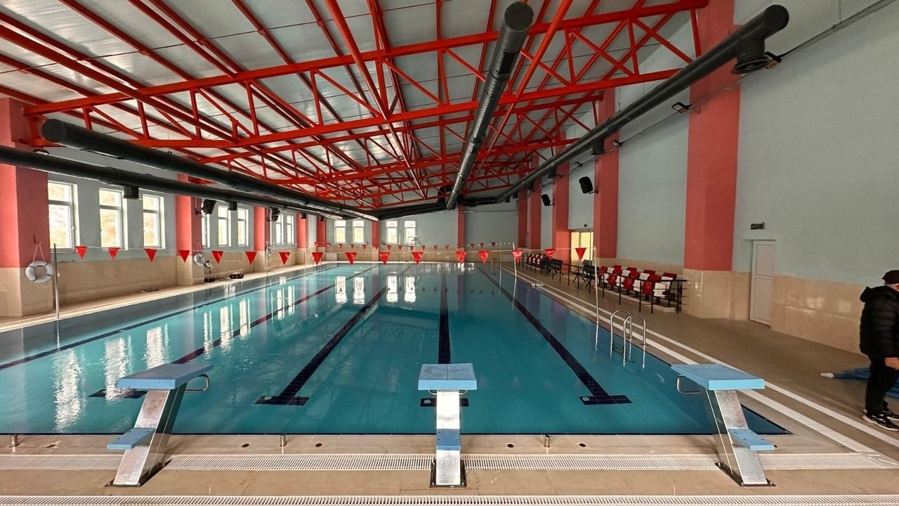 Kastamonu'nun İnebolu ilçesine modern bir Kapalı Yüzme Havuzu bugün açılıyor. Gençlik ve Spor Bakanlığı tarafından inşa…