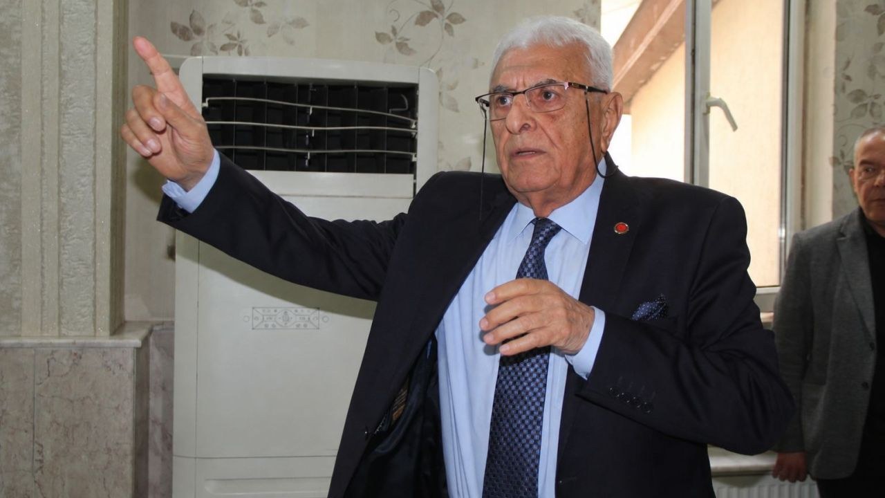 Kastamonu'da muhtarlar, Türkiye Muhtarlar Federasyonu Başkanı Ramazan Özünal ve yerel yetkililerle bir araya geldi. Top…